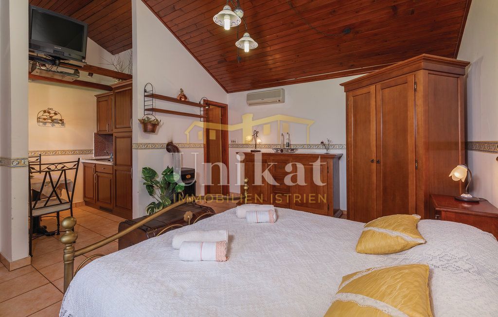 Enonadstropna hiša z wellness prostorom